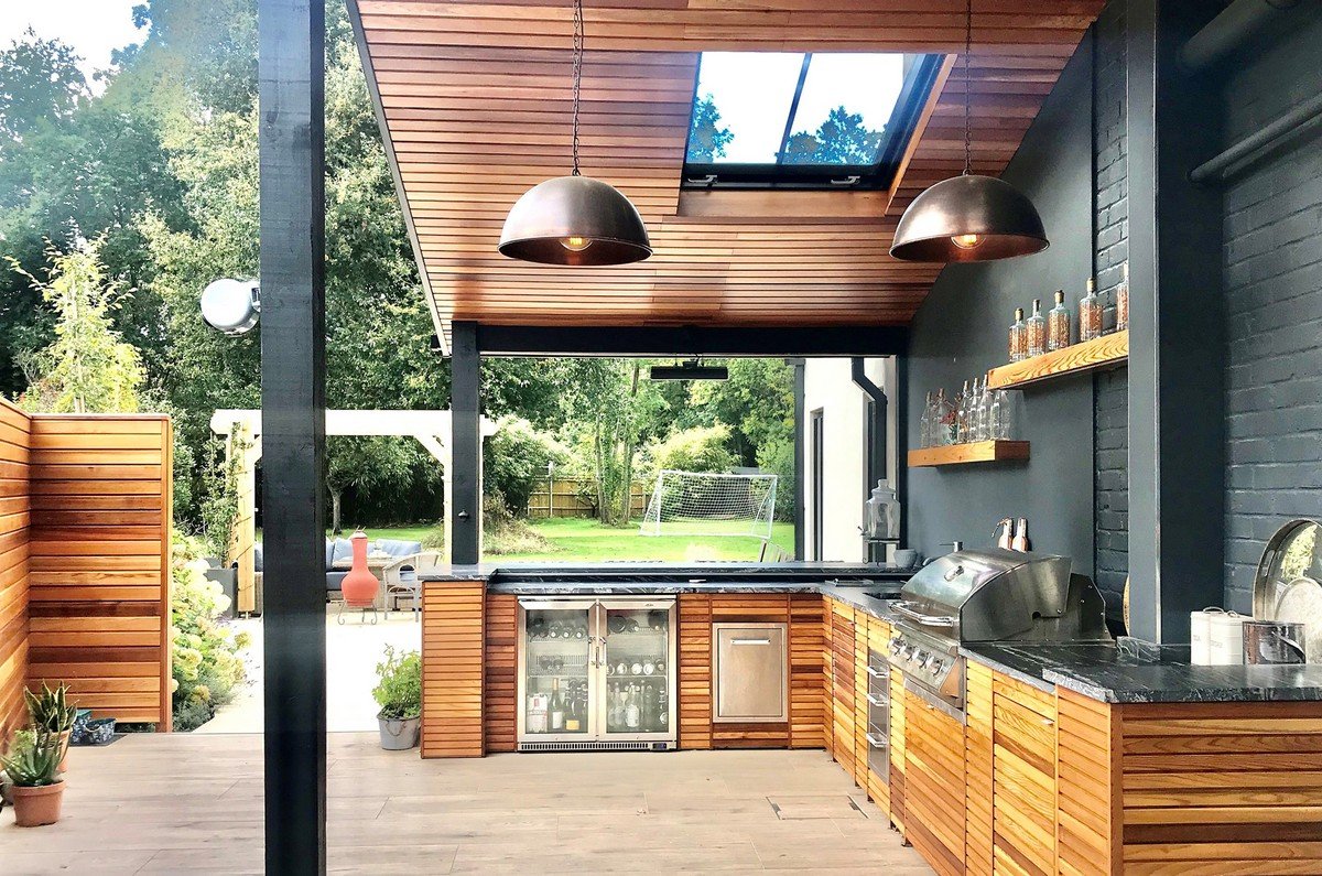 outdoor kitchen