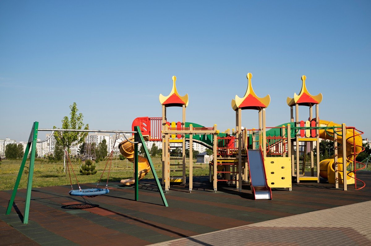 kids outdoor play area
