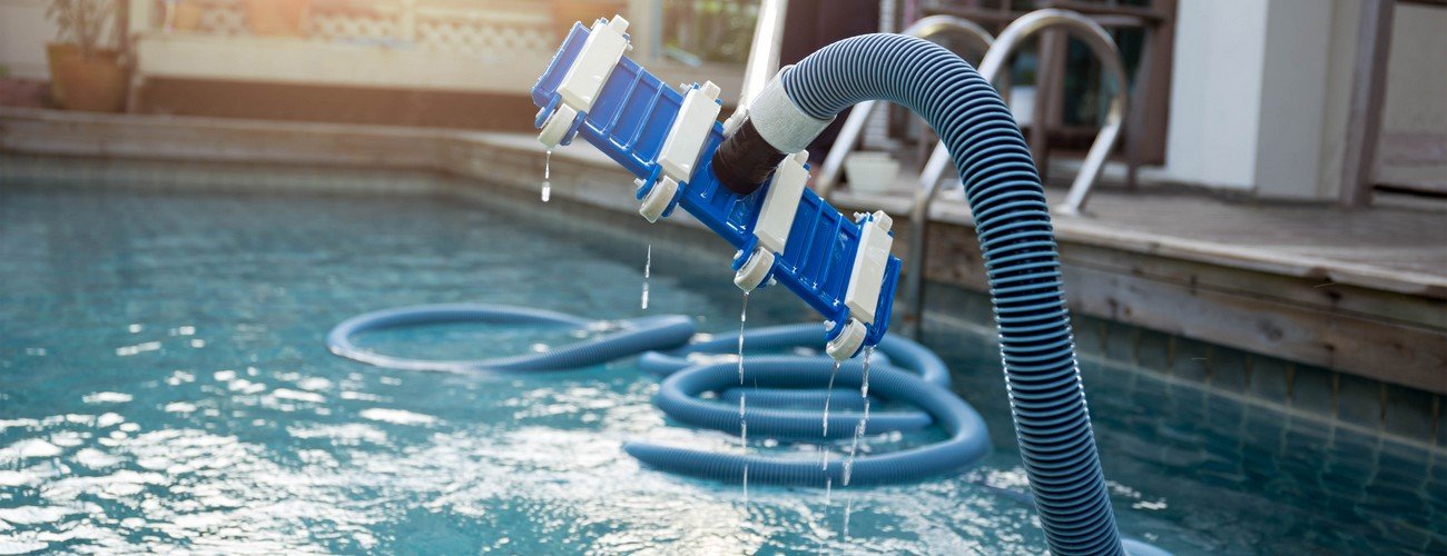 Pool Maintenance & Cleaning
