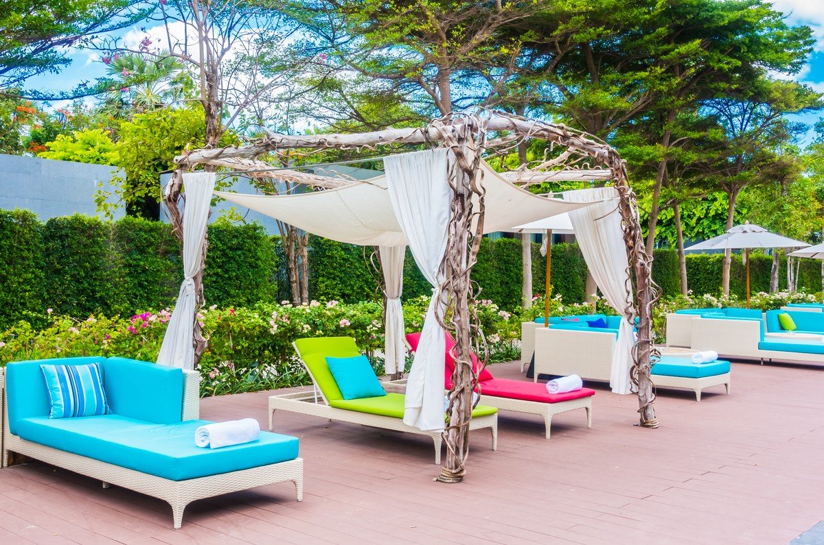 outdoor gazebos and seating areas in dubai