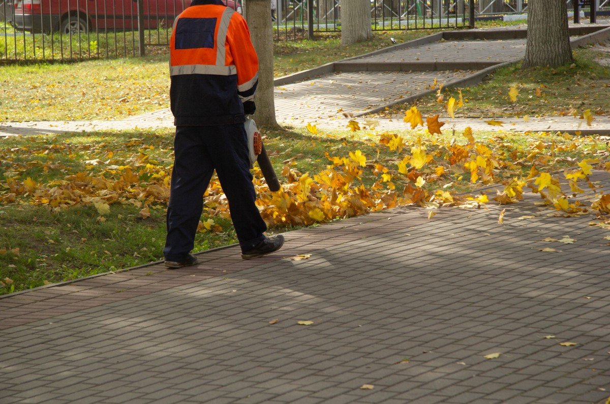Pathway Cleaning in Dubai